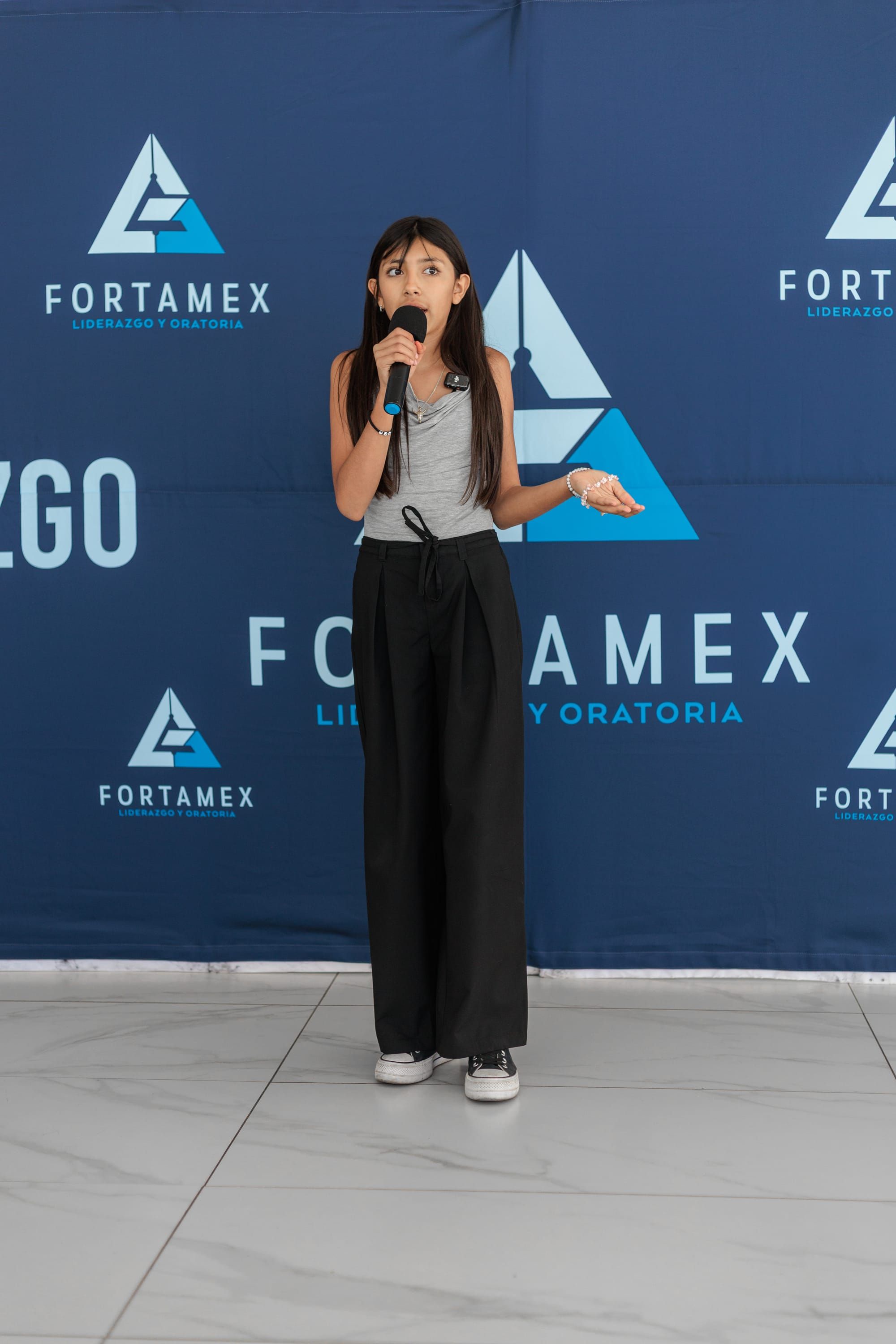 Trabajo en equipo en oratoria infantil
