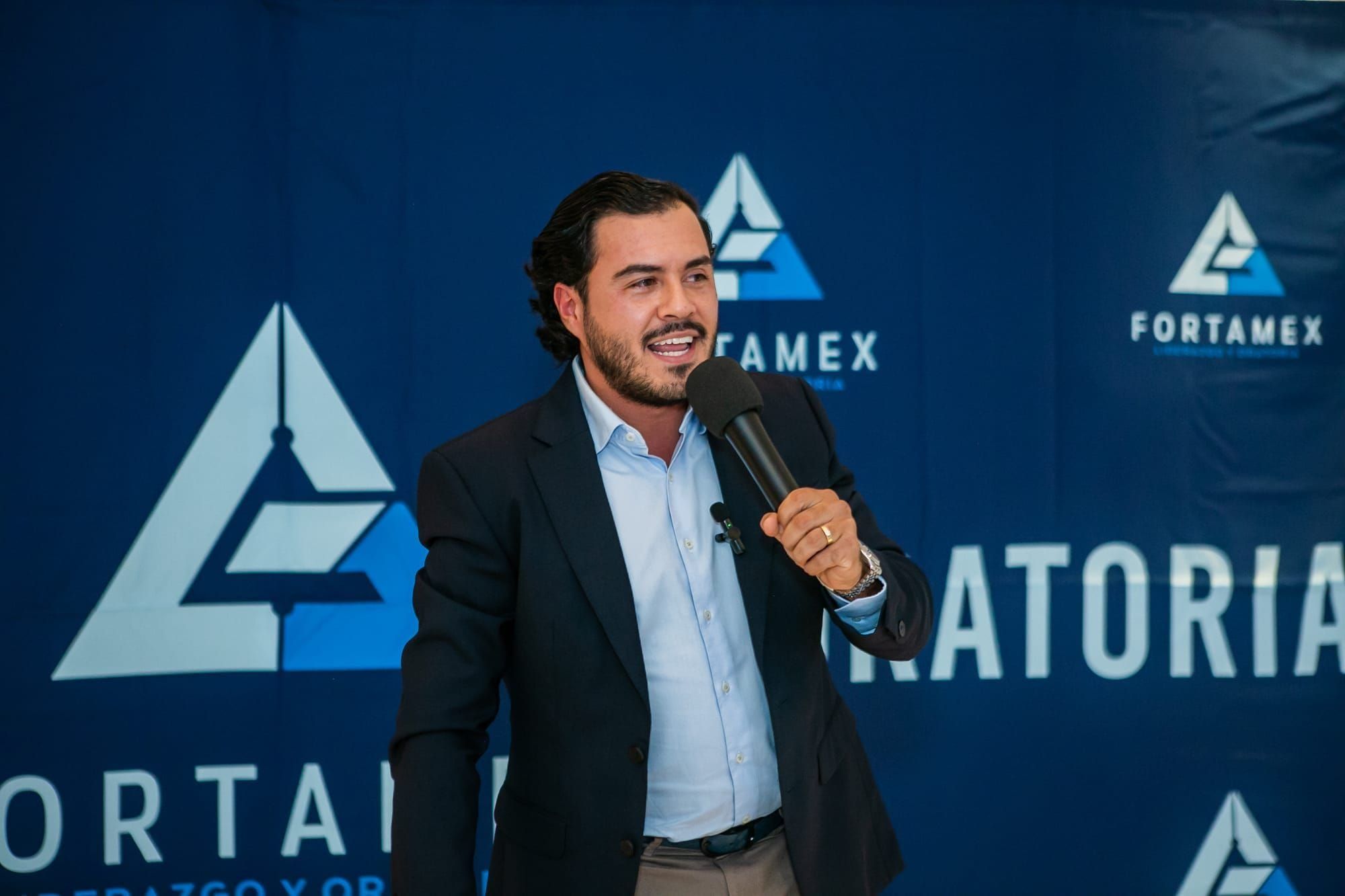 Ceremonia de graduación de oratoria